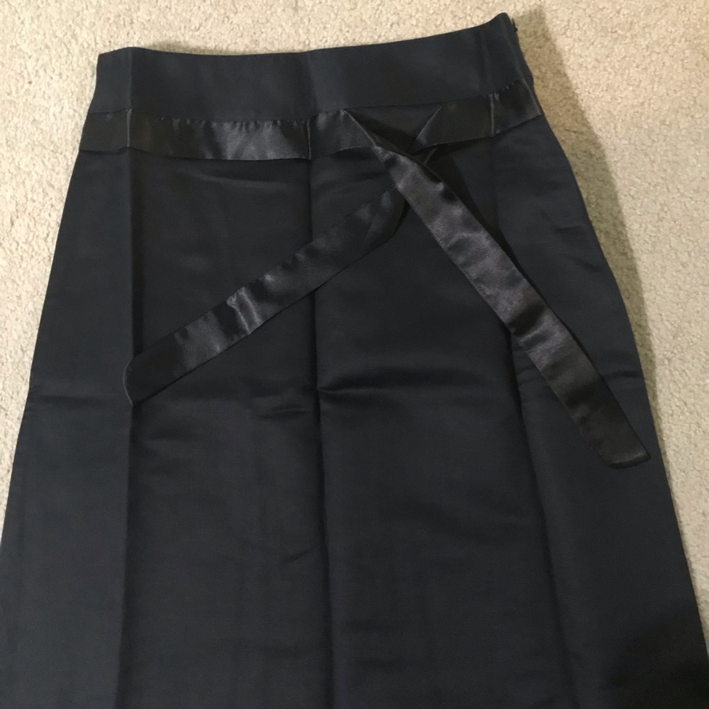 Black formal pencil skirt